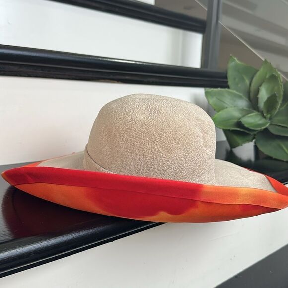 Beach sun hat neutral with bright edge of brim and underside designer - Picture 1 of 7